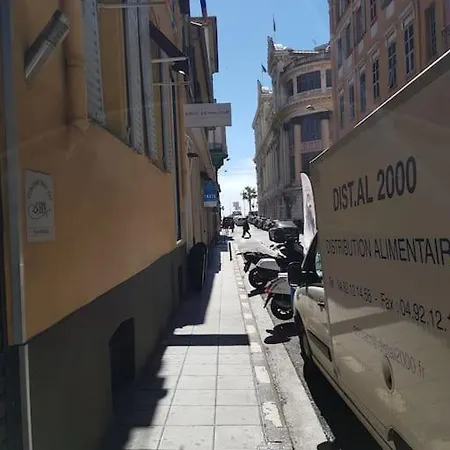 Apartment Studette En Plein Coeur Du Vieux Nice