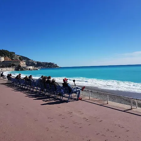 Studette En Plein Coeur Du Vieux